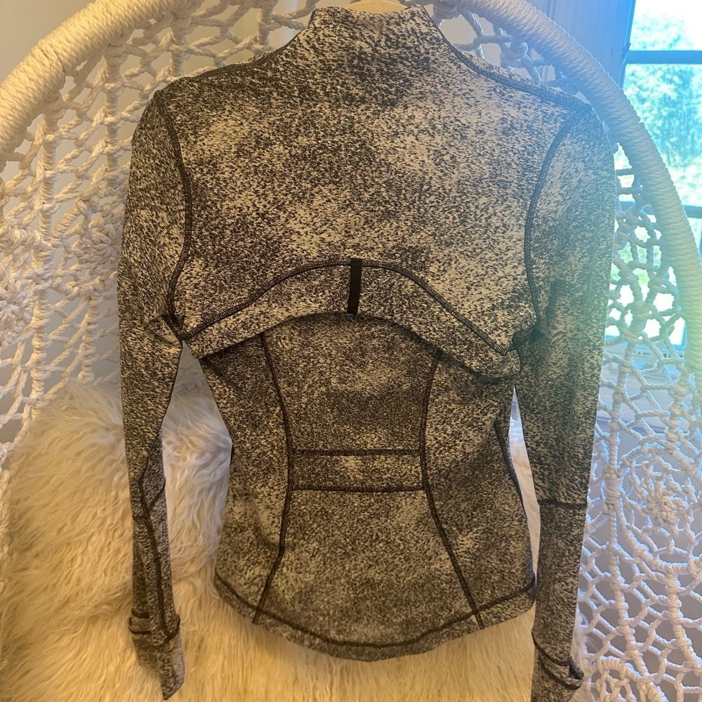 Lulu Lemon Define Jacket - image 3